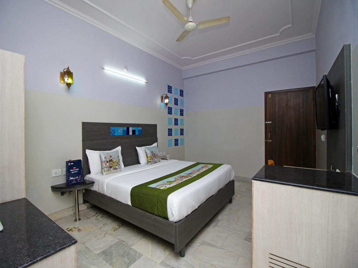 Oyo 1143 Hotel Rdb Palace Jaipur Extérieur photo