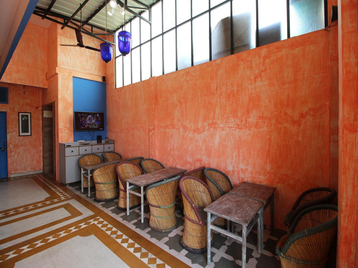 Oyo 1143 Hotel Rdb Palace Jaipur Extérieur photo